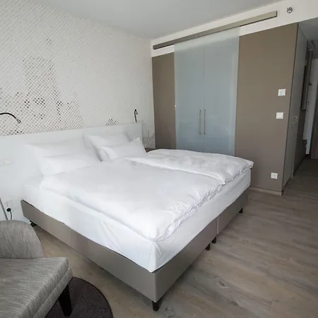 Stadt Hotel 4*