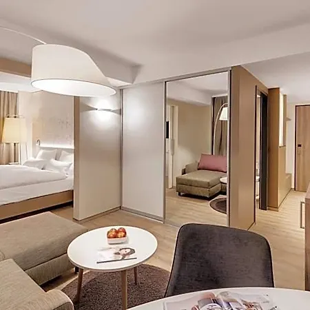 Ξενοδοχείο Stadt 4*