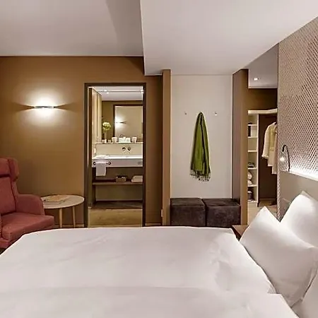 Ξενοδοχείο Stadt 4*